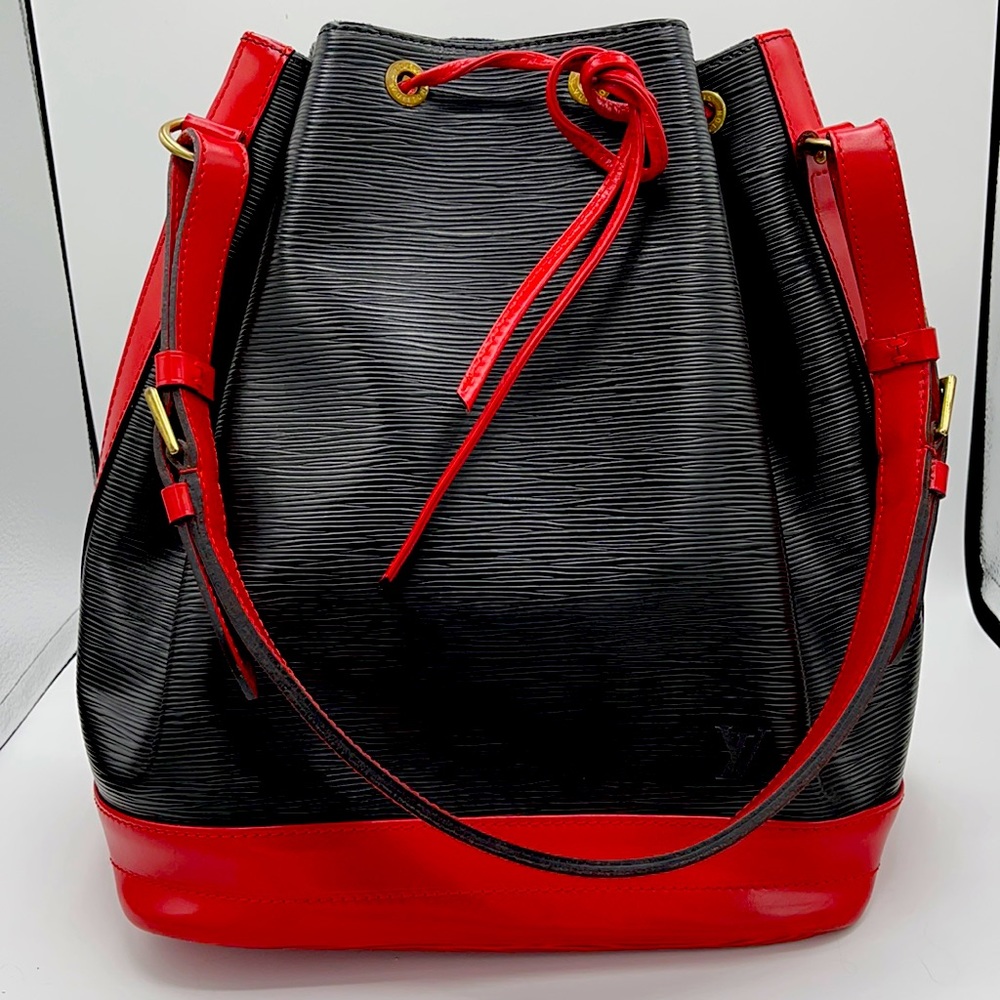 RARE LOUIS VUITTON EPI NOE BICOLOR GM BEAUTIFULL
